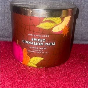 Bath & Body Works Sweet Cinnamon Plum Candle